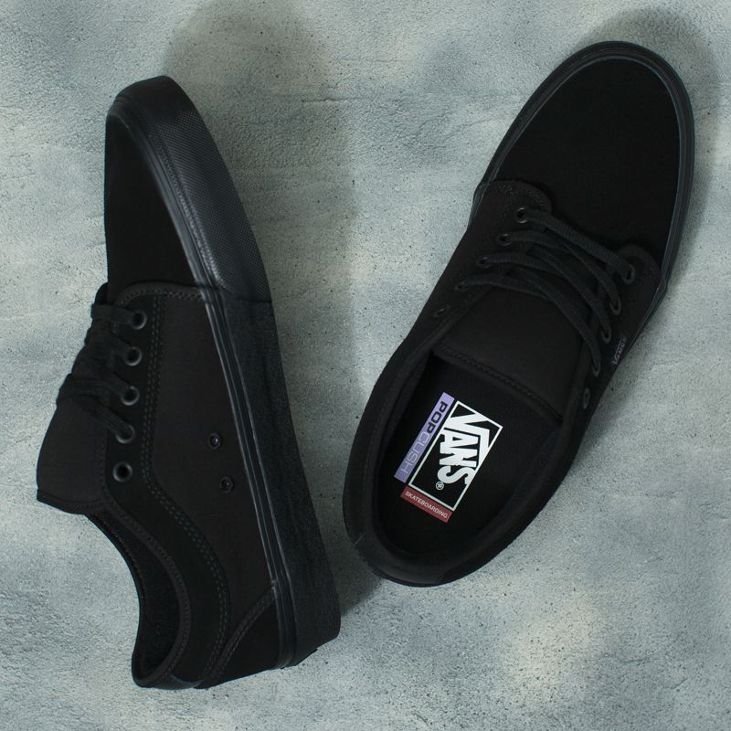 Bajos Vans Chukka Hombre Negros | Mexico-MLP382957