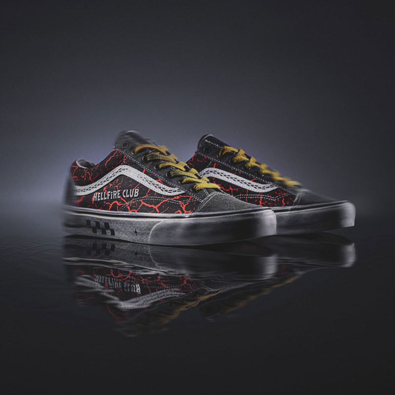 Bajos Vans Vans X Stranger Things Estilo 36 Mujer Negros Rojos | Mexico-BOQ263598